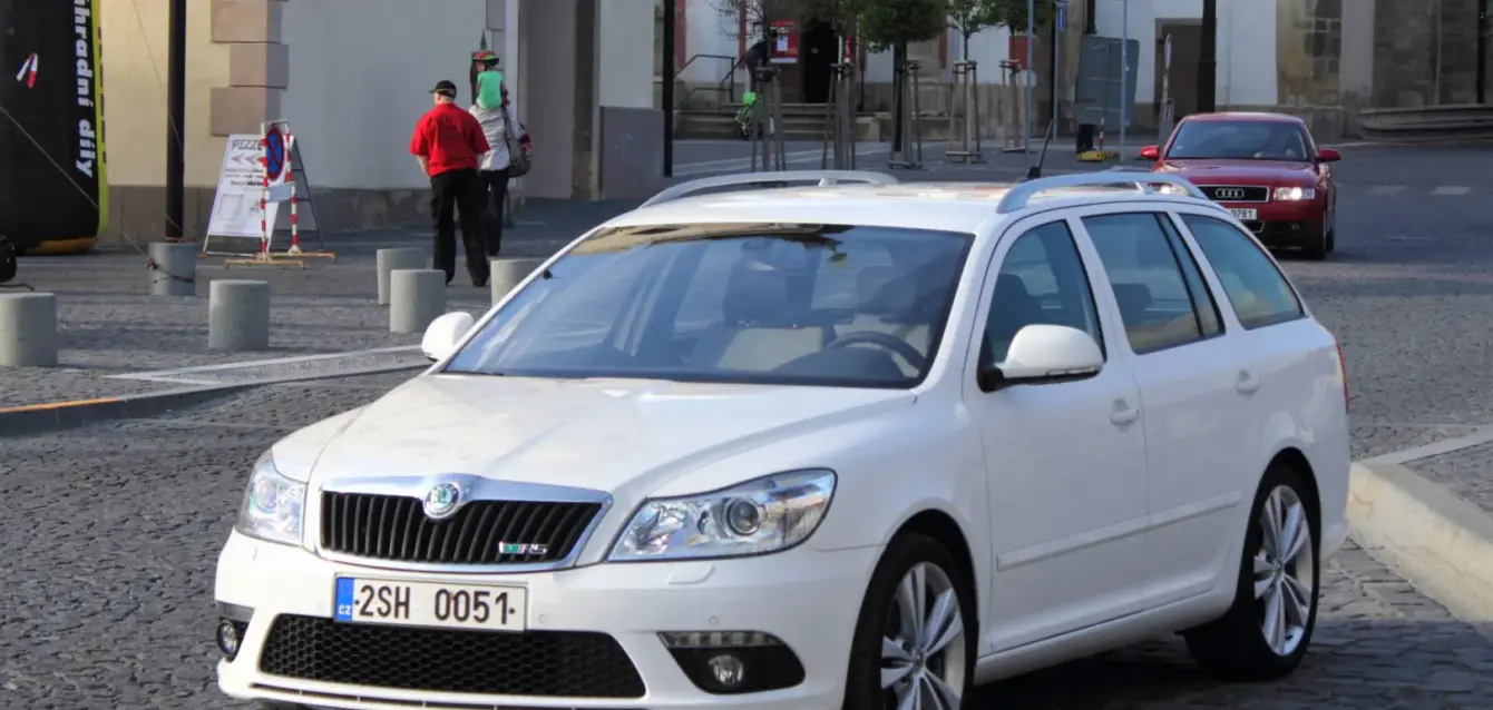 Škoda Octavia II RS Combi 01